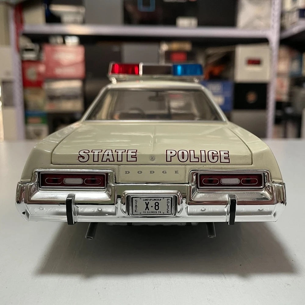 [ERTL] 1:18 Dodge 1974 Monaco Police Model Car Die-Cast