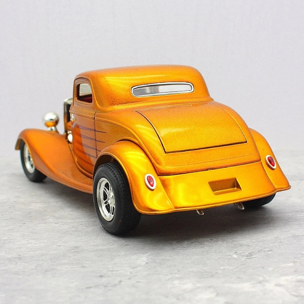[ERTL] 1:18 Ford 1934 Hot Rod ゴールド モデルカー Die-Cast