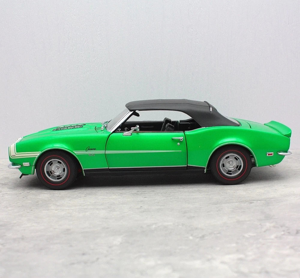 [Exact Detail] 1:18 Chevrolet 1968 Camaro RS/SS Green Model Car Die-Cast