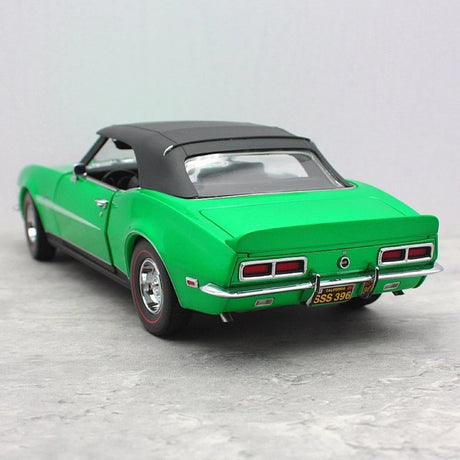 [Exact Detail] 1:18 Chevrolet 1968 Camaro RS/SS Green Model Car Die-Cast