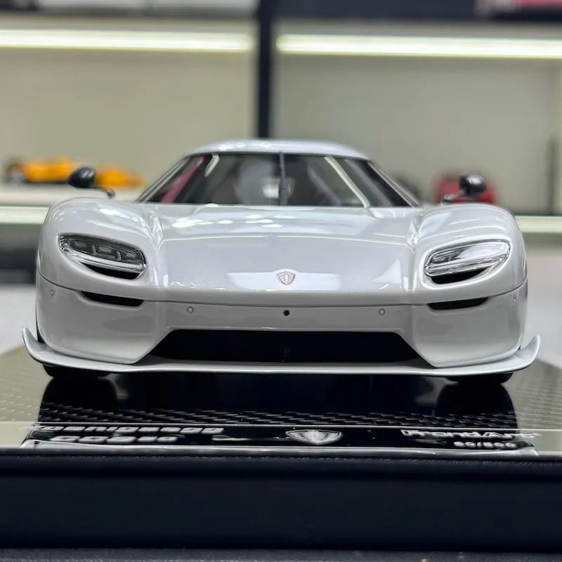 [FrontiArt] 1:18 Koenigsegg 2022 CC850 White Model Car Resin