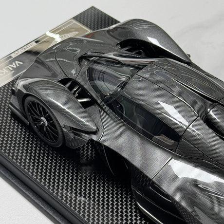 FrontiArt Aston Martin 2021 Valkyrie Carbon 1:18 – Collectible Resin Model Resin