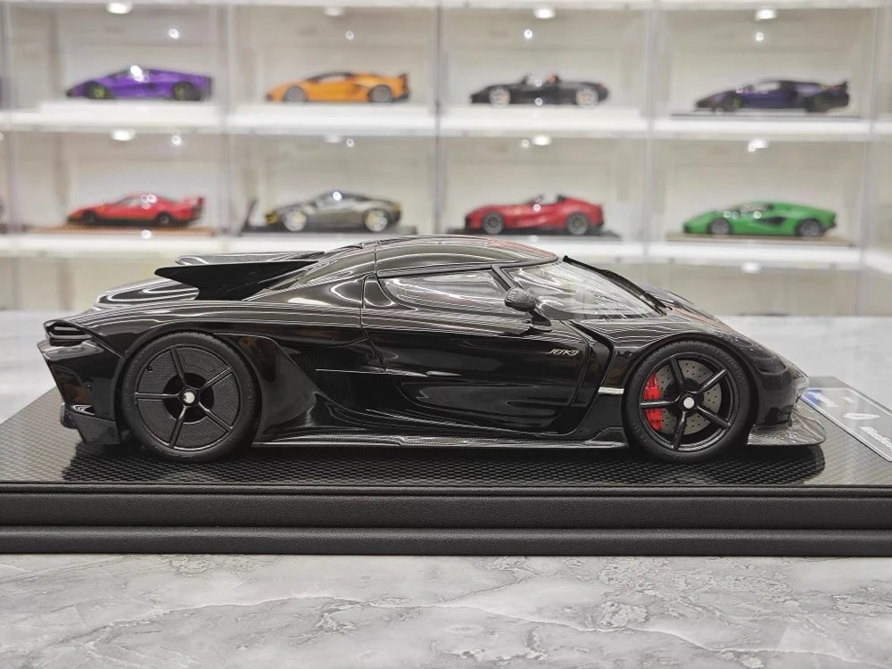 [FrontiArt] 1:18 Koenigsegg 2020 Jesko Absolut Glossy Black & Red Model Car Resin