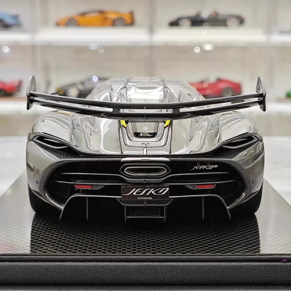 [FrontiArt] 1:18 Koenigsegg 2020 Jesko Attack Black Carbon Fiber Model Car Resin