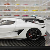 [FrontiArt] 1:18 Koenigsegg 2020 Jesko Attack Glossy White & Red Model Car Resin