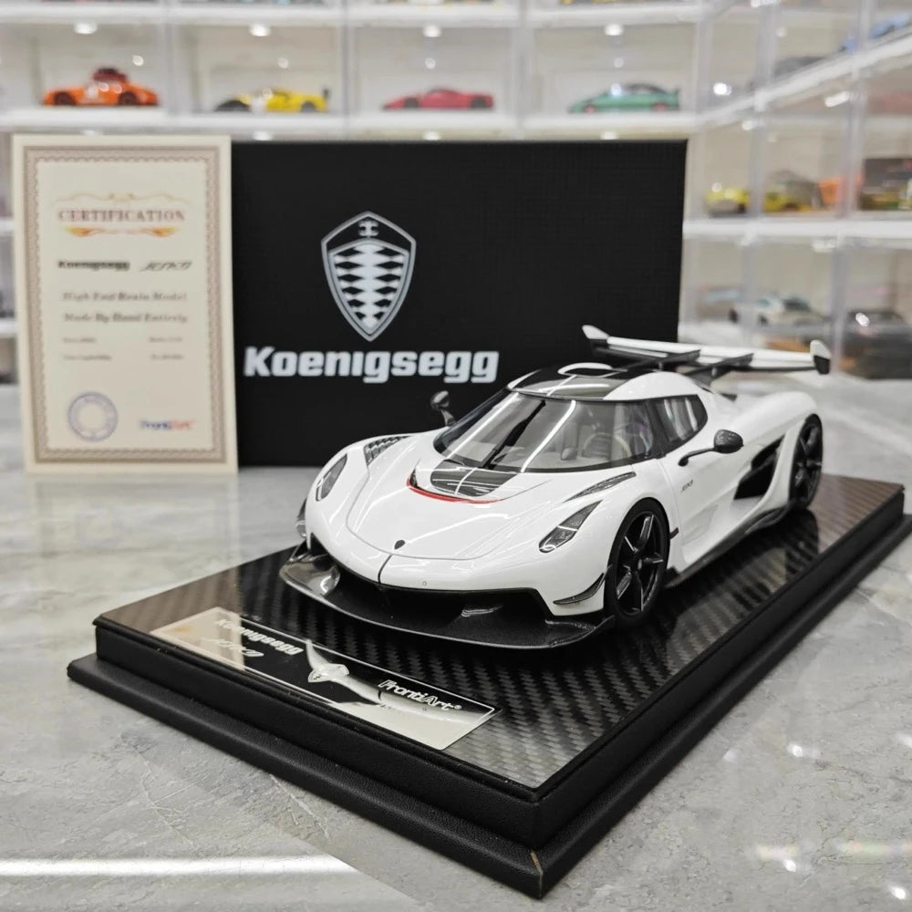 [FrontiArt] 1:18 Koenigsegg 2020 Jesko Attack Glossy White & Red Model Car Resin