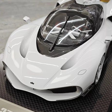 [FrontiArt] 1:18 Nilu 27 Hypercar White Model Car Resin