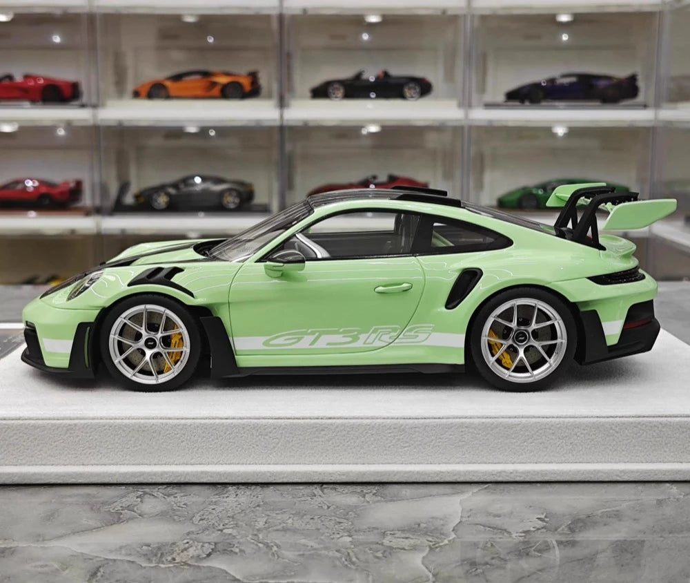 [FuelMe] 1:18 Porsche 2023 911 GT3 RS Green Model Car Resin