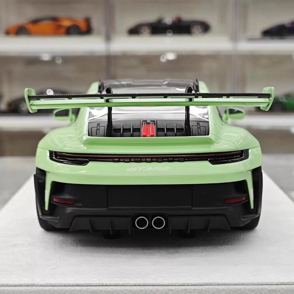 [FuelMe] 1:18 Porsche 2023 911 GT3 RS Green Model Car Resin