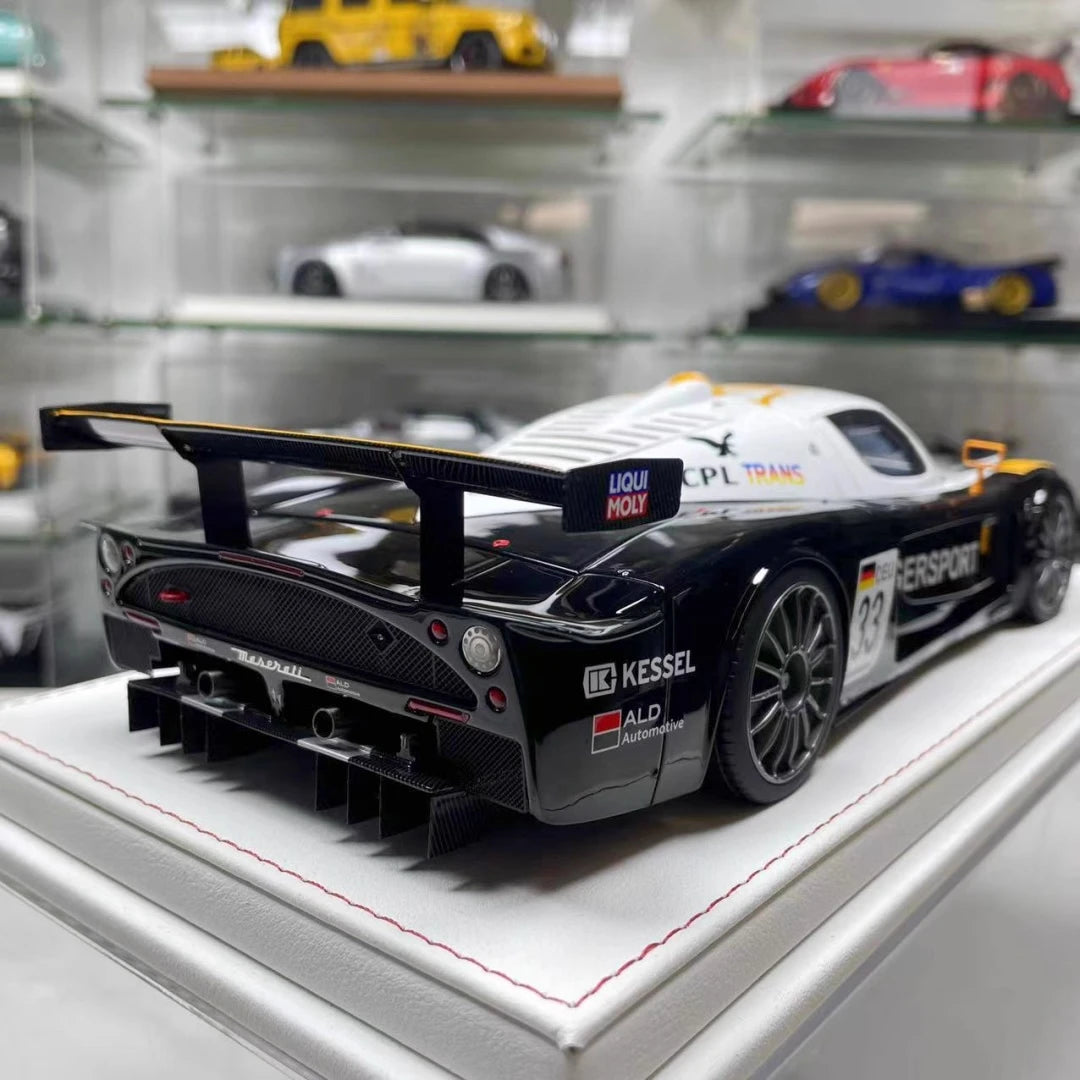 [GL Model] 1:18 Maserati 2006 MC12 GT1 #33 Model Car Resin / Closed Body