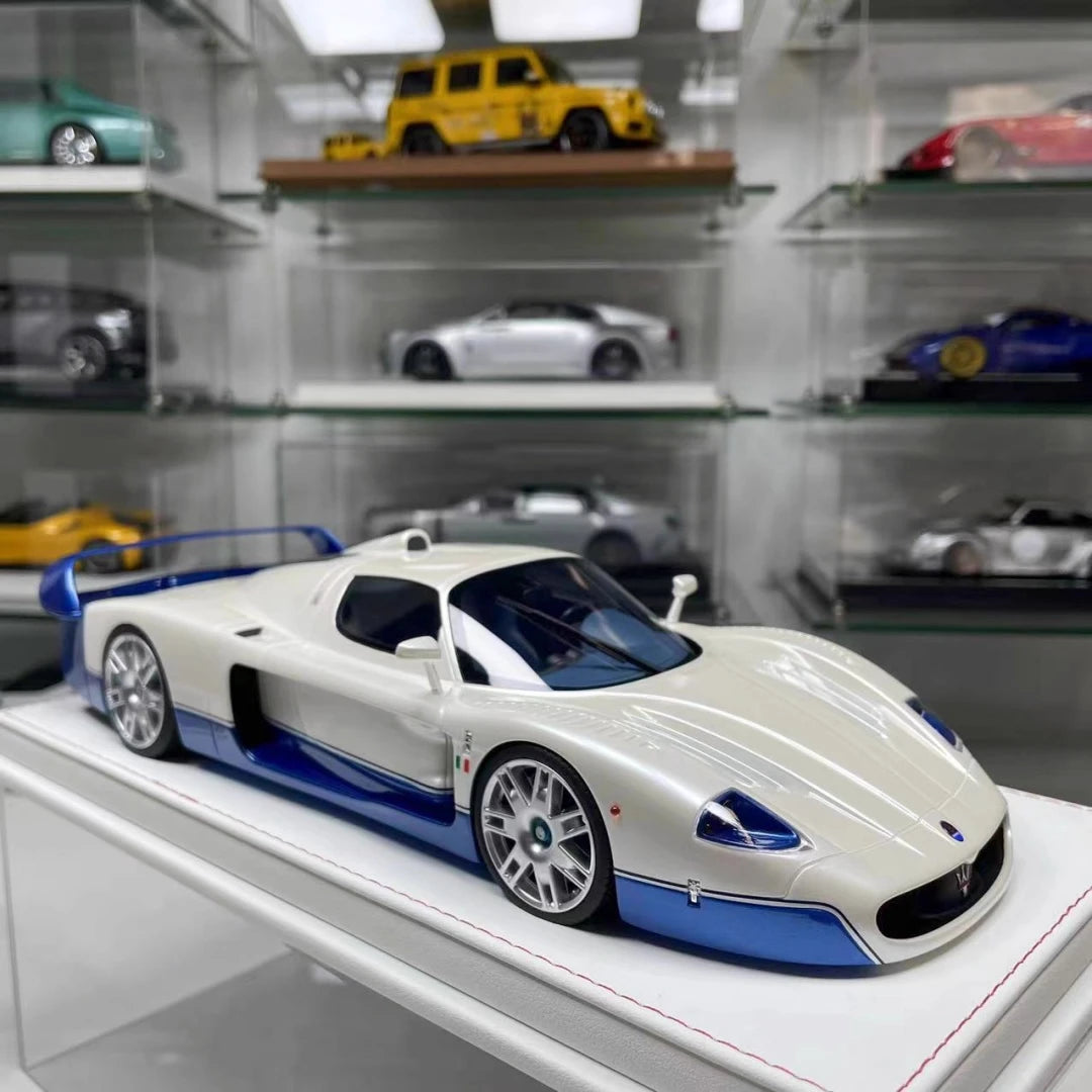 [GL Model] 1:18 Maserati 2006 MC12 GT1 White Model Car Resin