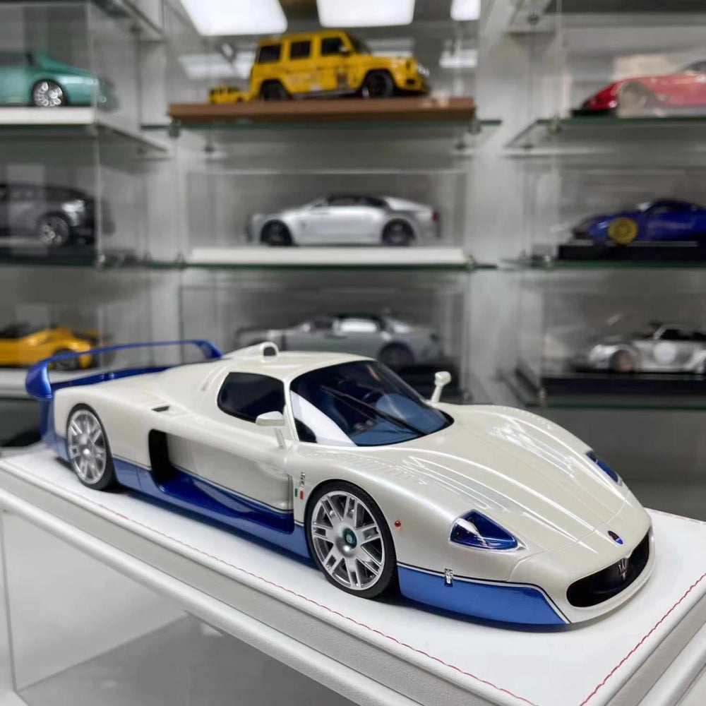 [GL Model] 1:18 Maserati 2006 MC12 GT1 White Model Car Resin