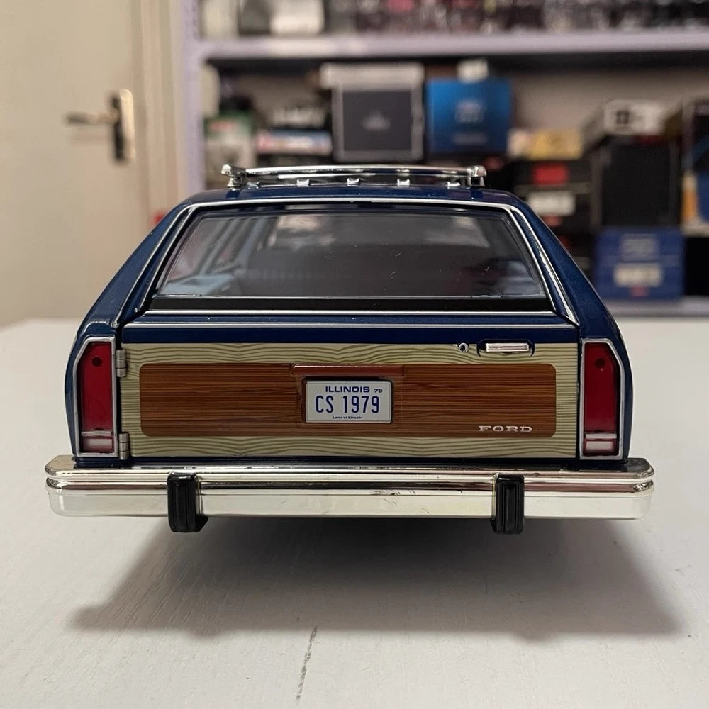 [Greenlight] 1:18 Ford 1979 LTD Country Squire Wagon blu modellino di auto Die-Cast