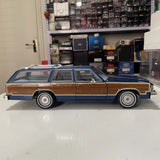 [Greenlight] 1:18 Ford 1979 LTD Country Squire Wagon Blue Model Car Die-Cast