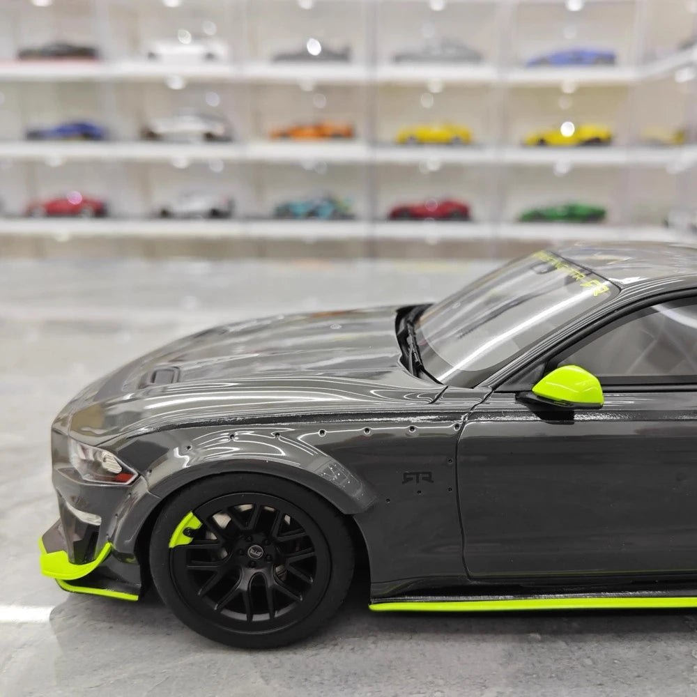 [GT Spirit] 1:18 Ford 2018 Mustang RTR Spec 5 Black Model Car Resin