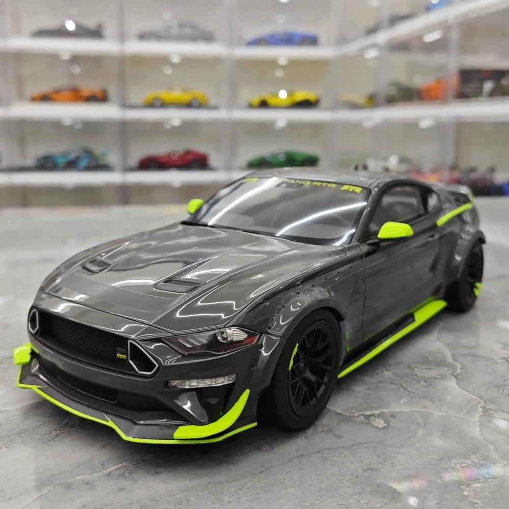 [GT Spirit] 1:18 Ford 2018 Mustang RTR Spec 5 Black Model Car Resin