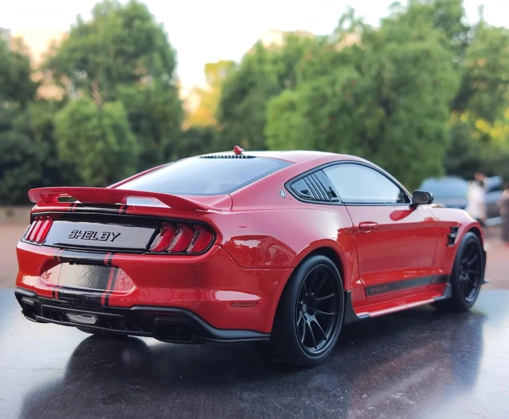 [GT Spirit] 1:18 Ford 2020 Mustang Shelby GT500 Special rosso modellino di auto resina