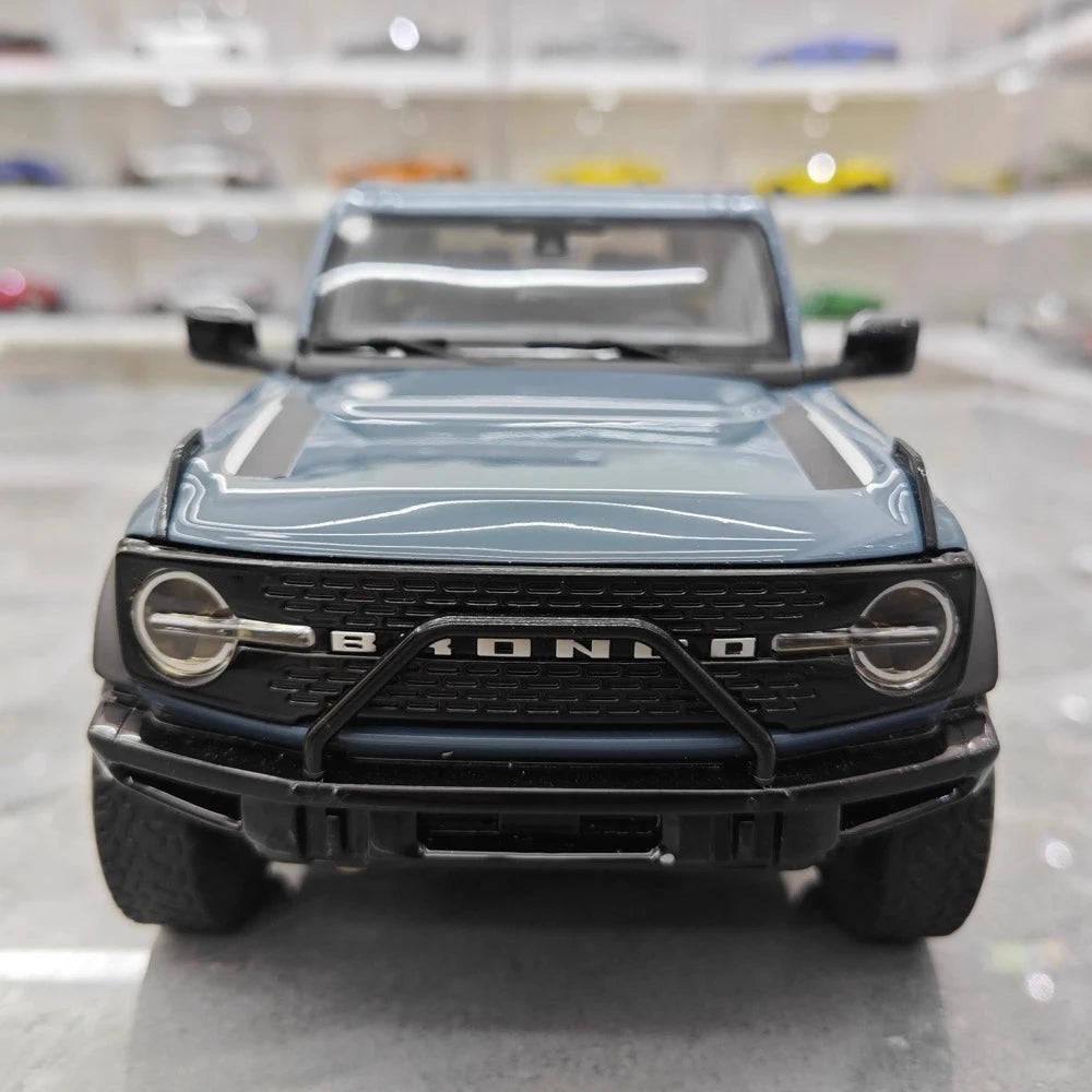 [GT Spirit] 1:18 Ford 2021 Bronco bleu voiture miniature Resin
