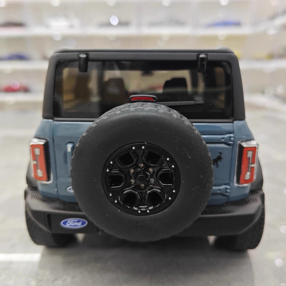 [GT Spirit] 1:18 Ford 2021 Bronco ブルー モデルカー レジン