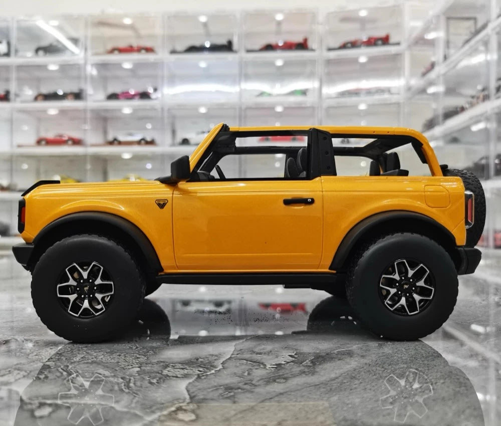 [GT Spirit] 1:18 Ford 2021 Bronco Yellow Model Car Resin
