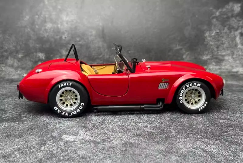 [Kyosho] 1:18 Ford Shelby 1965 Cobra 427 S/C Red Model Car Die-Cast