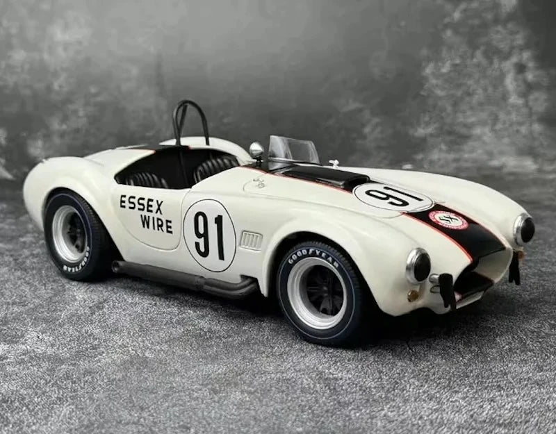 [Kyosho] 1:18 Ford Shelby 1965 Cobra 427 S/C White Model Car Die-Cast