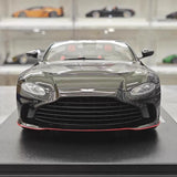 [GT Spirit] 1:18 Aston Martin 2021 V12 Vantage Roadster Black Model Car Resin