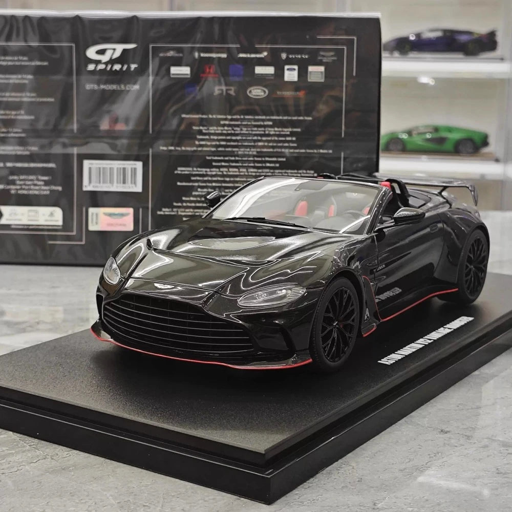 [GT Spirit] 1:18 Aston Martin 2021 V12 Vantage Roadster Black Model Car Resin