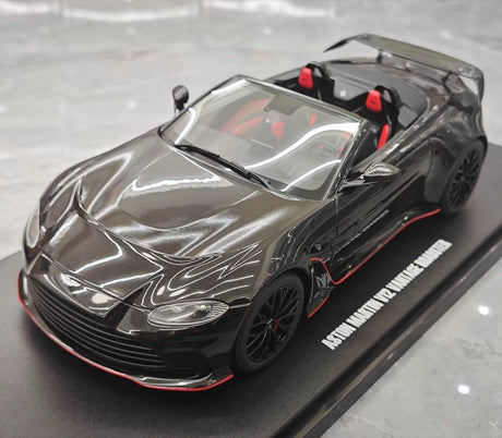 [GT Spirit] 1:18 Aston Martin 2021 V12 Vantage Roadster Black Model Car Resin