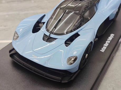 [GT Spirit] 1:18 Aston Martin 2021 Valkyrie Blue Model Car Resin