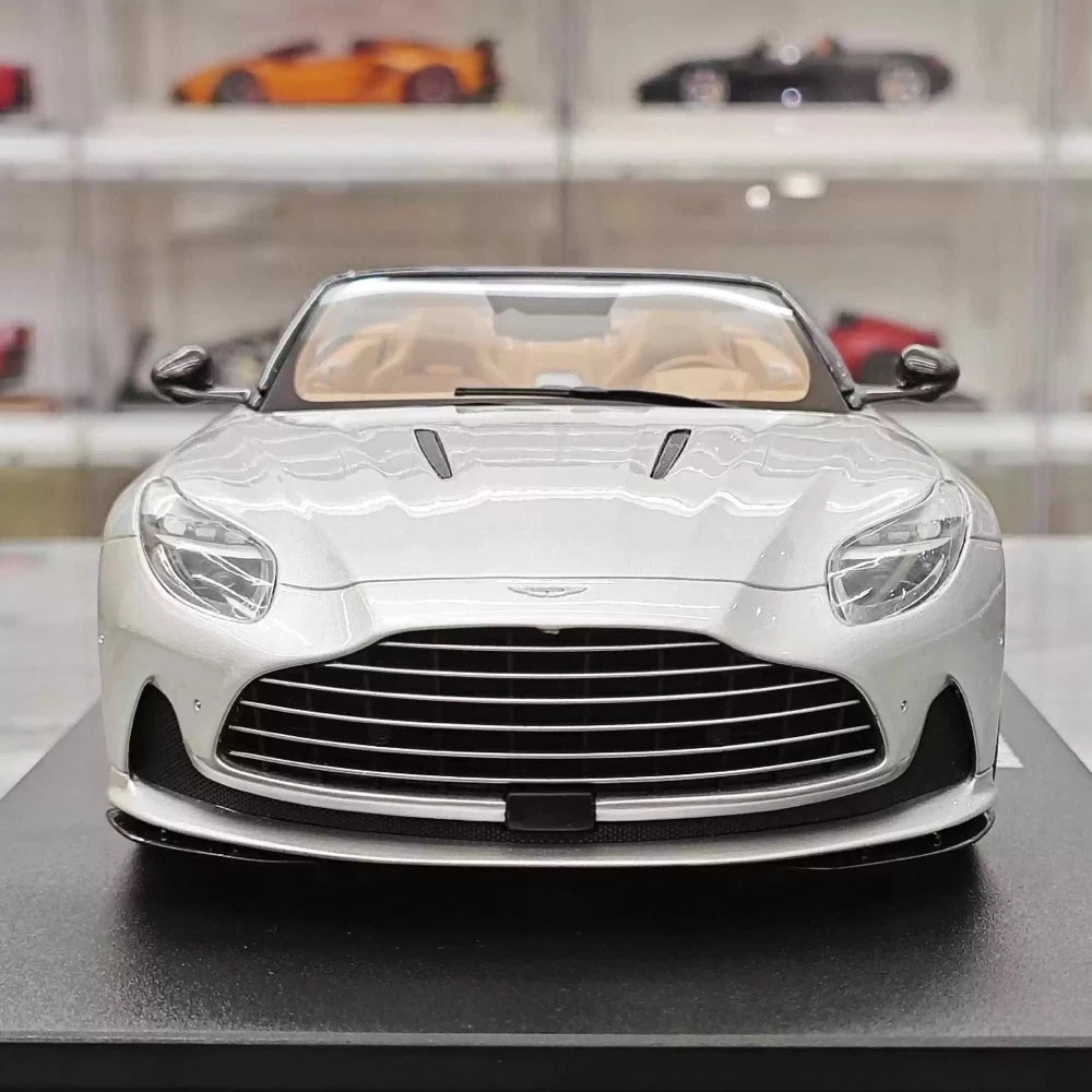 [GT Spirit] 1:18 Aston Martin 2023 DB12 Volante Silver Model Car Resin