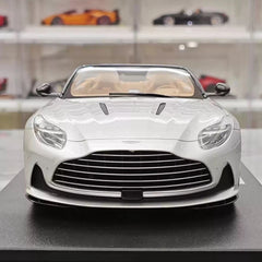 [GT Spirit] 1:18 Aston Martin 2023 DB12 Volante Silver Model Car Resin