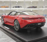 [GT Spirit] 1:18 Aston Martin 2024 DB12 rood modelauto Hars