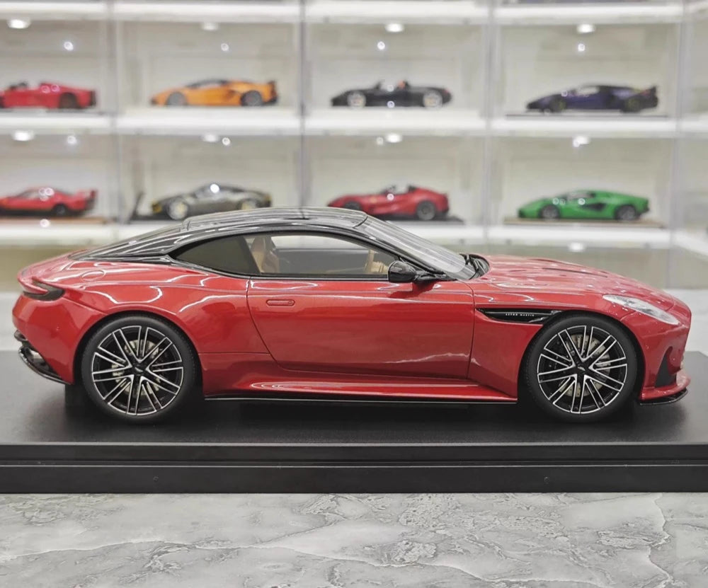 [GT Spirit] 1:18 Aston Martin 2024 DB12 Red Model Car Resin