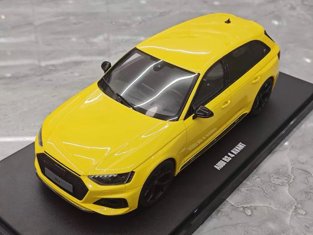 [GT Spirit] 1:18 Audi 2024 RS4 Avant 25th Anniversary Edition Yellow Model Car Resin