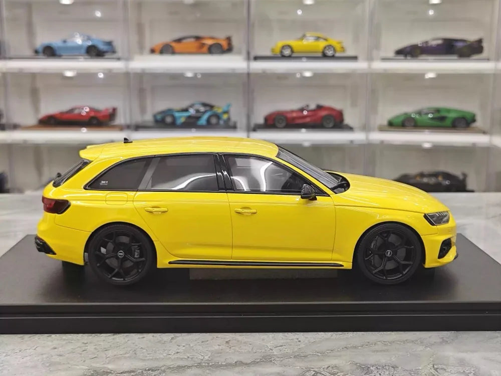 [GT Spirit] 1:18 Audi 2024 RS4 Avant 25th Anniversary Edition jaune voiture miniature Resin