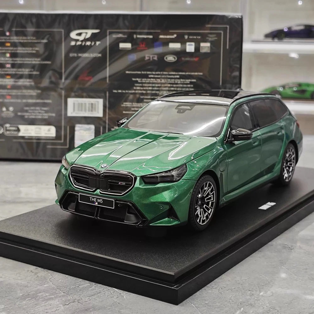 [GT Spirit] 1:18 BMW 2025 M5 Touring Isle Green Model Car Resin