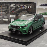[GT Spirit] 1:18 BMW 2025 M5 Touring Isle verde modellino di auto resina