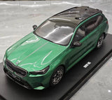 [GT Spirit] 1:18 BMW 2025 M5 Touring Isle verde modellino di auto resina