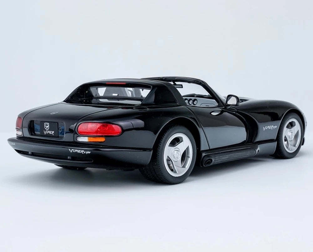 [GT Spirit] 1:18 Dodge 1992 Viper RT/10 zwart modelauto Hars