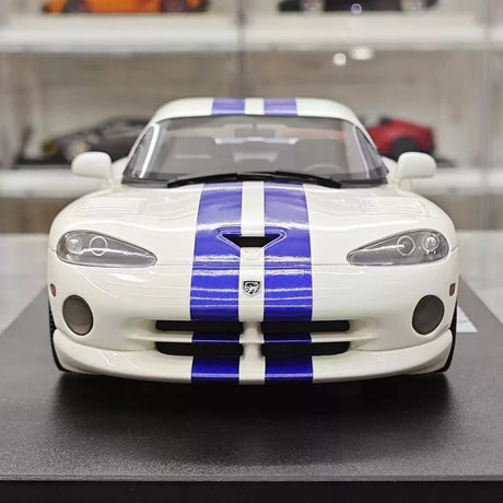 [GT Spirit] 1:18 Dodge 1996 Viper GTS wit modelauto Hars