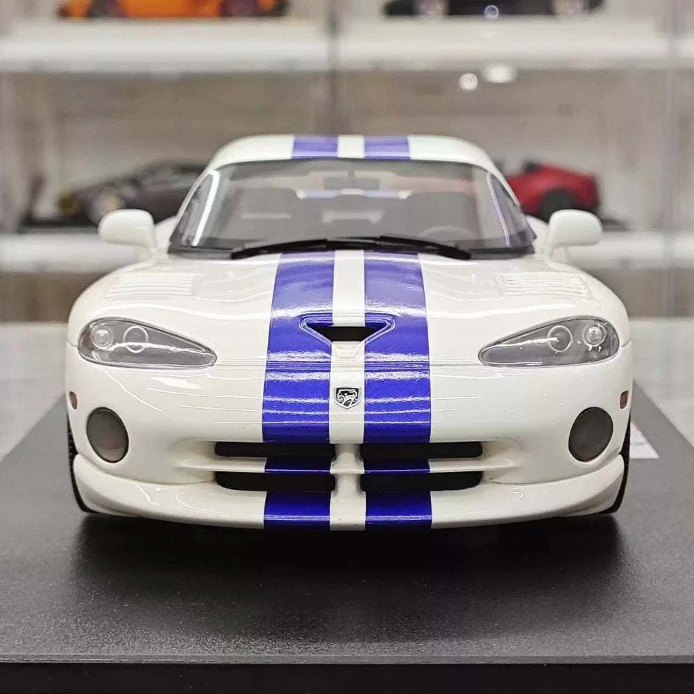 [GT Spirit] 1:18 Dodge 1996 Viper GTS White Model Car Resin