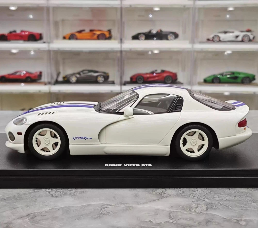 [GT Spirit] 1:18 Dodge 1996 Viper GTS White Model Car Resin