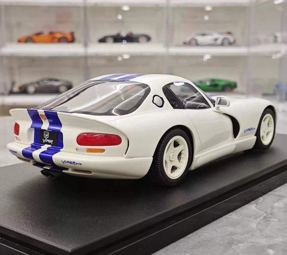 [GT Spirit] 1:18 Dodge 1996 Viper GTS White Model Car Resin
