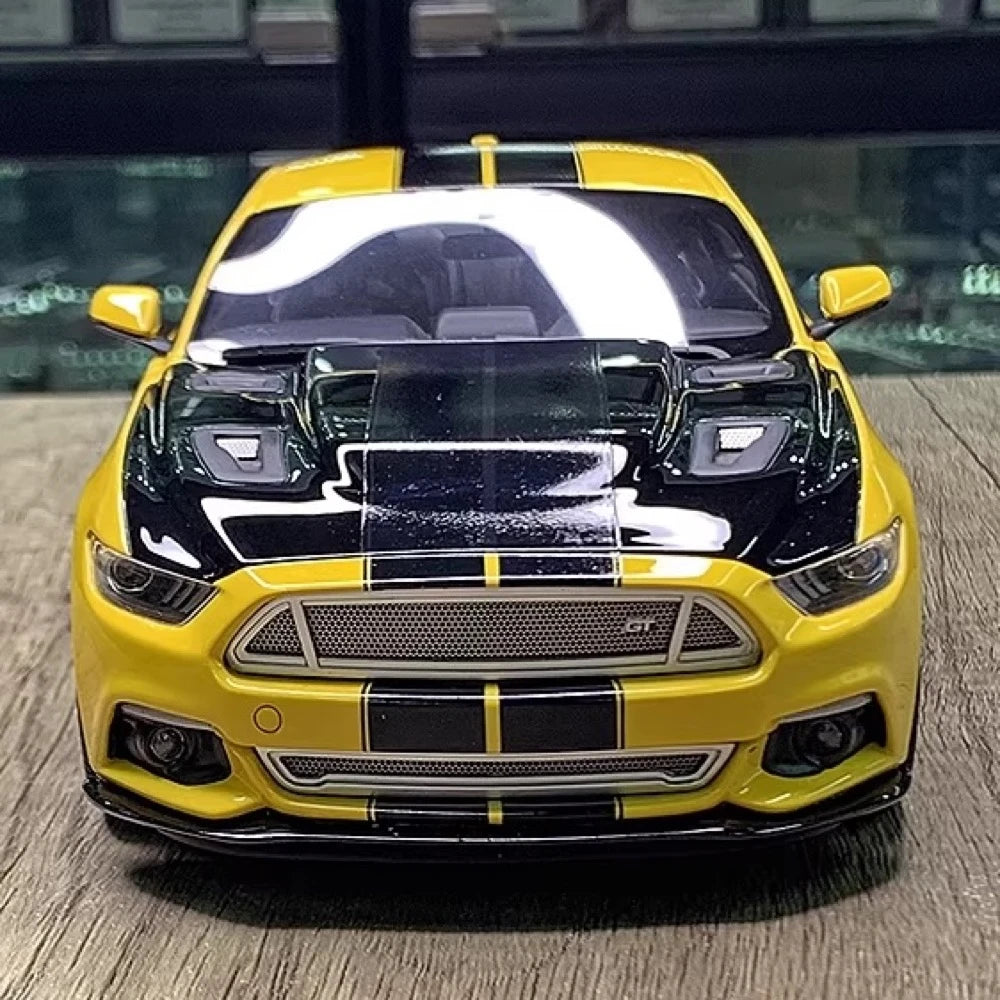 [GT Spirit] 1:18 Ford 2016 Mustang Shelby GT350R geel modelauto Hars