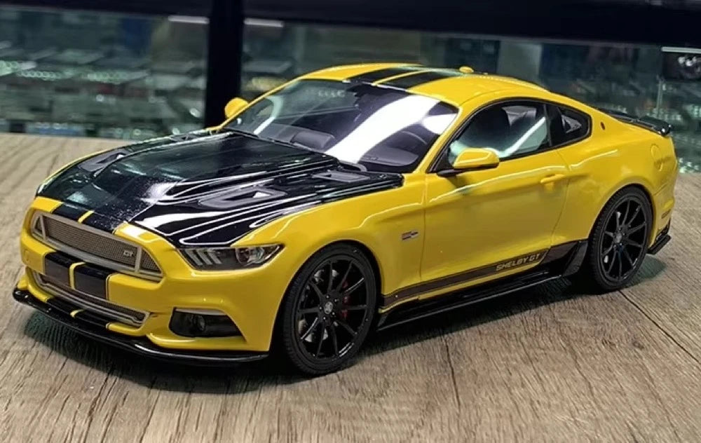[GT Spirit] 1:18 Ford 2016 Mustang Shelby GT350R geel modelauto Hars