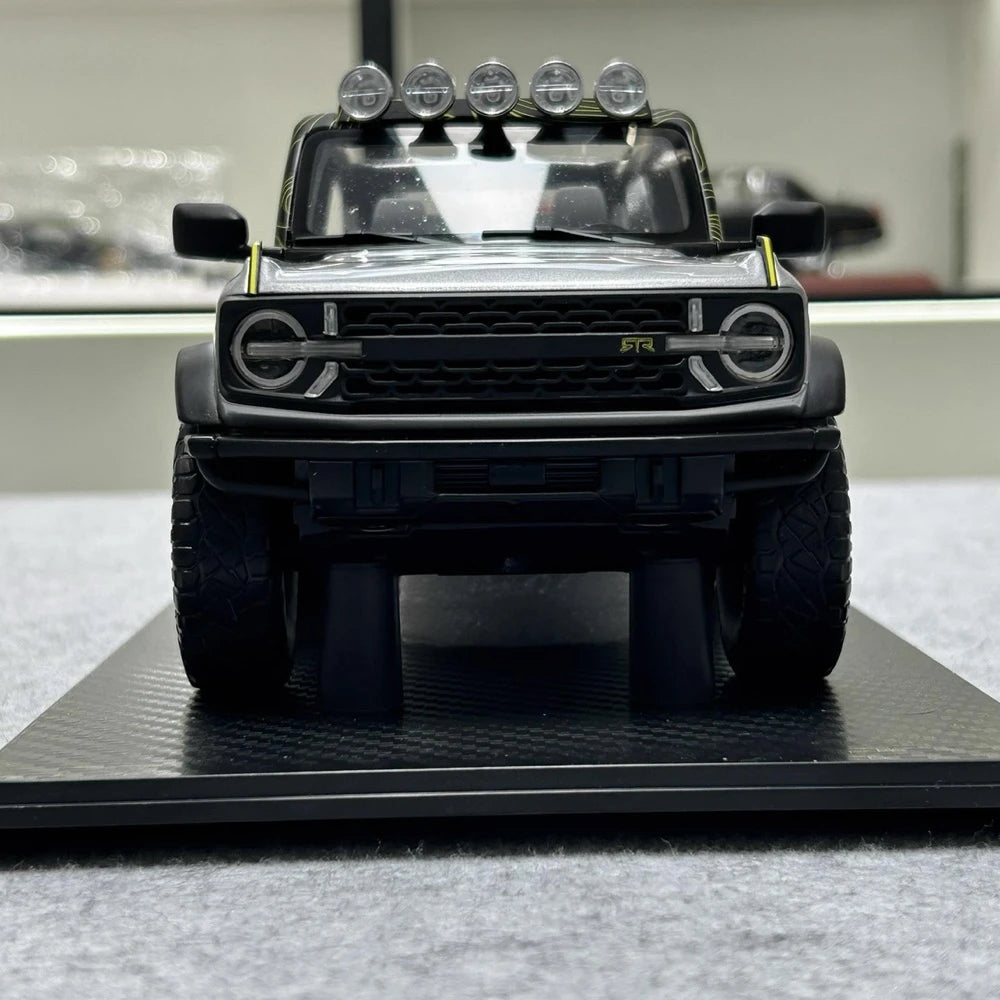 [GT Spirit] 1:18 Ford 2021 Bronco RTR Silver Model Car Resin