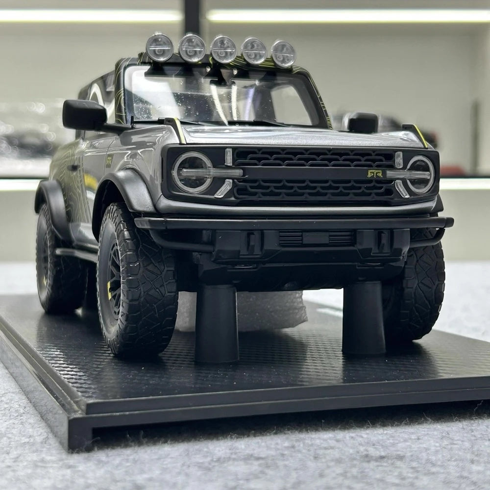 [GT Spirit] 1:18 Ford 2021 Bronco RTR Silver Model Car Resin