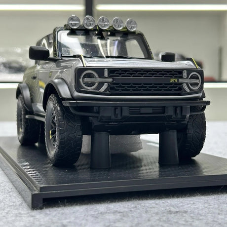 [GT Spirit] 1:18 Ford 2021 Bronco RTR Silver Model Car Resin