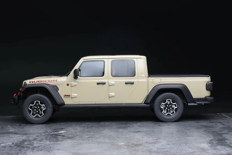 [GT Spirit] 1:18 Jeep 2020 Gladiator Rubicon White Model Car Resin